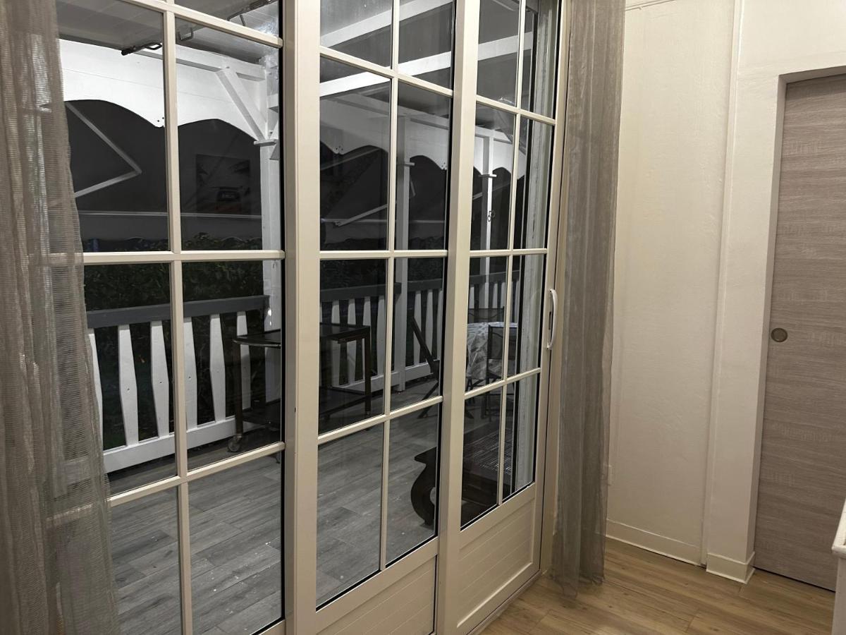 Le Cottage De Castaing Sur Plage Privee Sainte-Anne  Ngoại thất bức ảnh
